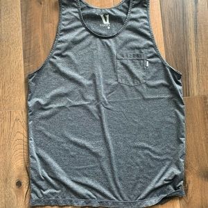 VUORI  Men's Size L Heather Grey Stretch Tradewinds Pocket Tank Top